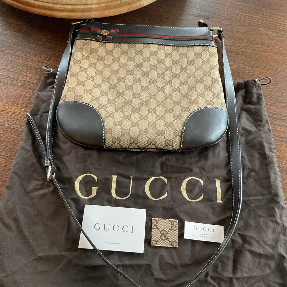 Gucci Mayfair Messenger Bag GG Canvas
